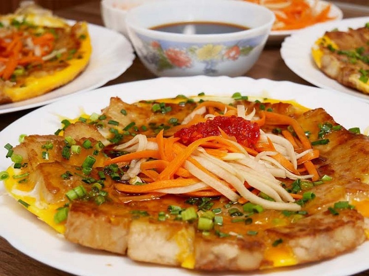 7 popular dishes saigon rice flour cake with egg